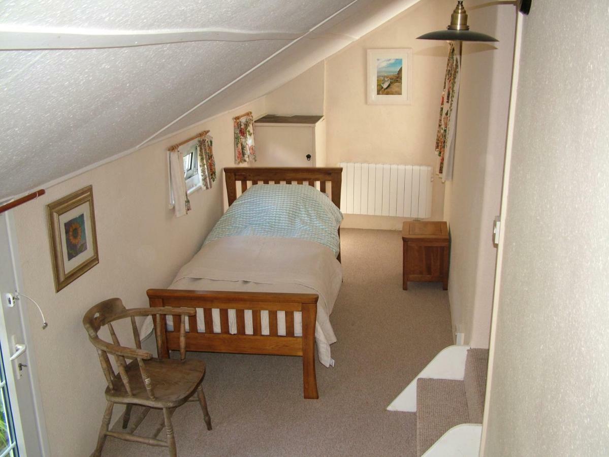 Geranium Cottage, 洛斯特威西尔 外观 照片