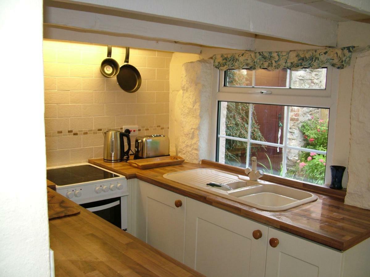 Geranium Cottage, 洛斯特威西尔 外观 照片