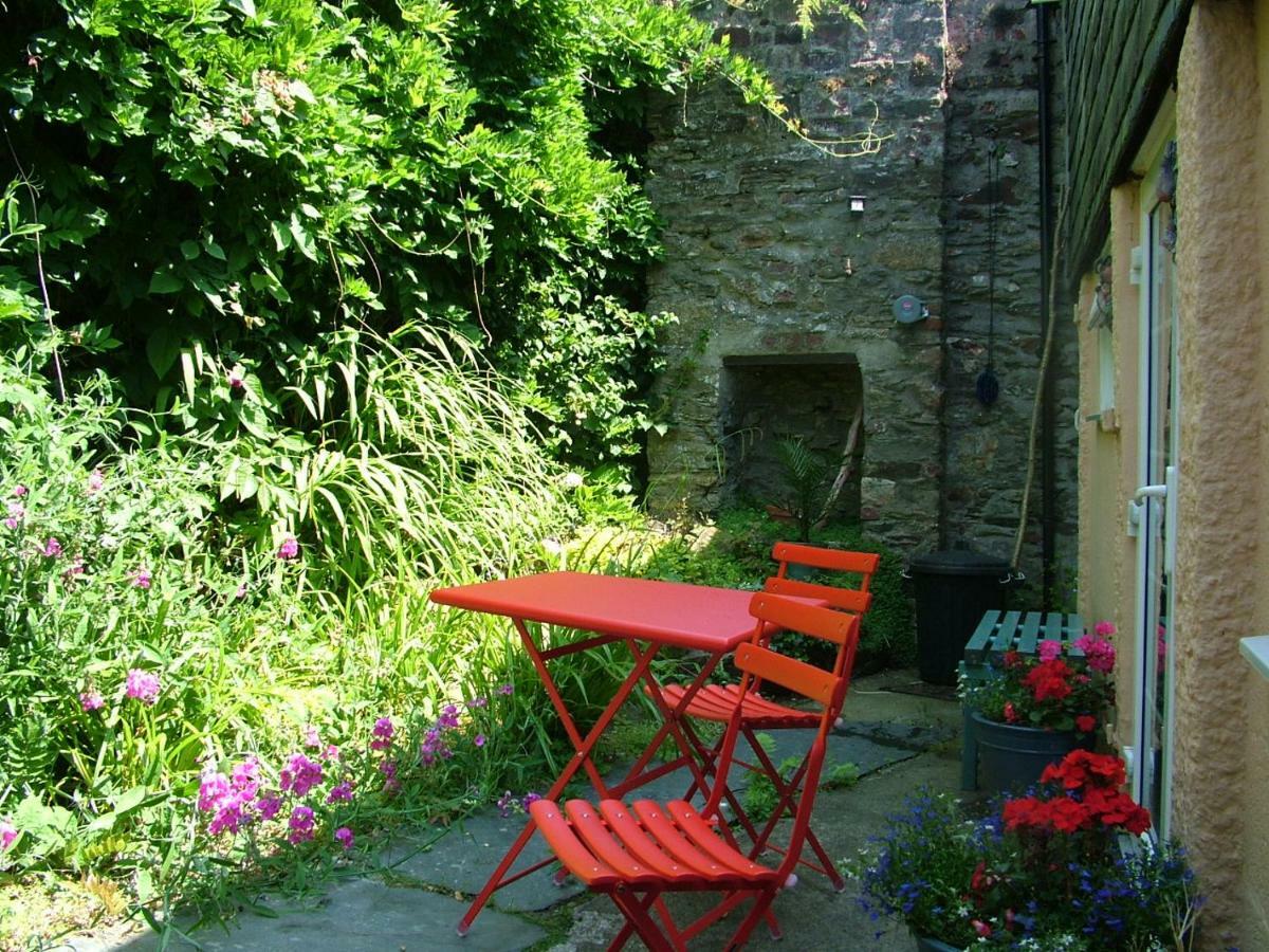 Geranium Cottage, 洛斯特威西尔 外观 照片