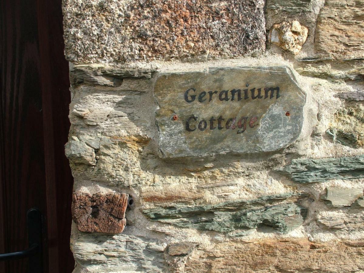 Geranium Cottage, 洛斯特威西尔 外观 照片