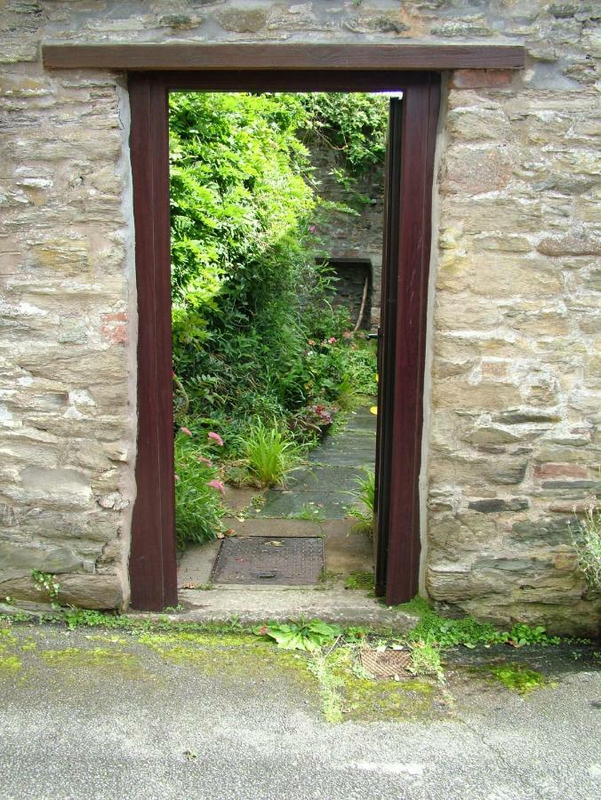 Geranium Cottage, 洛斯特威西尔 外观 照片